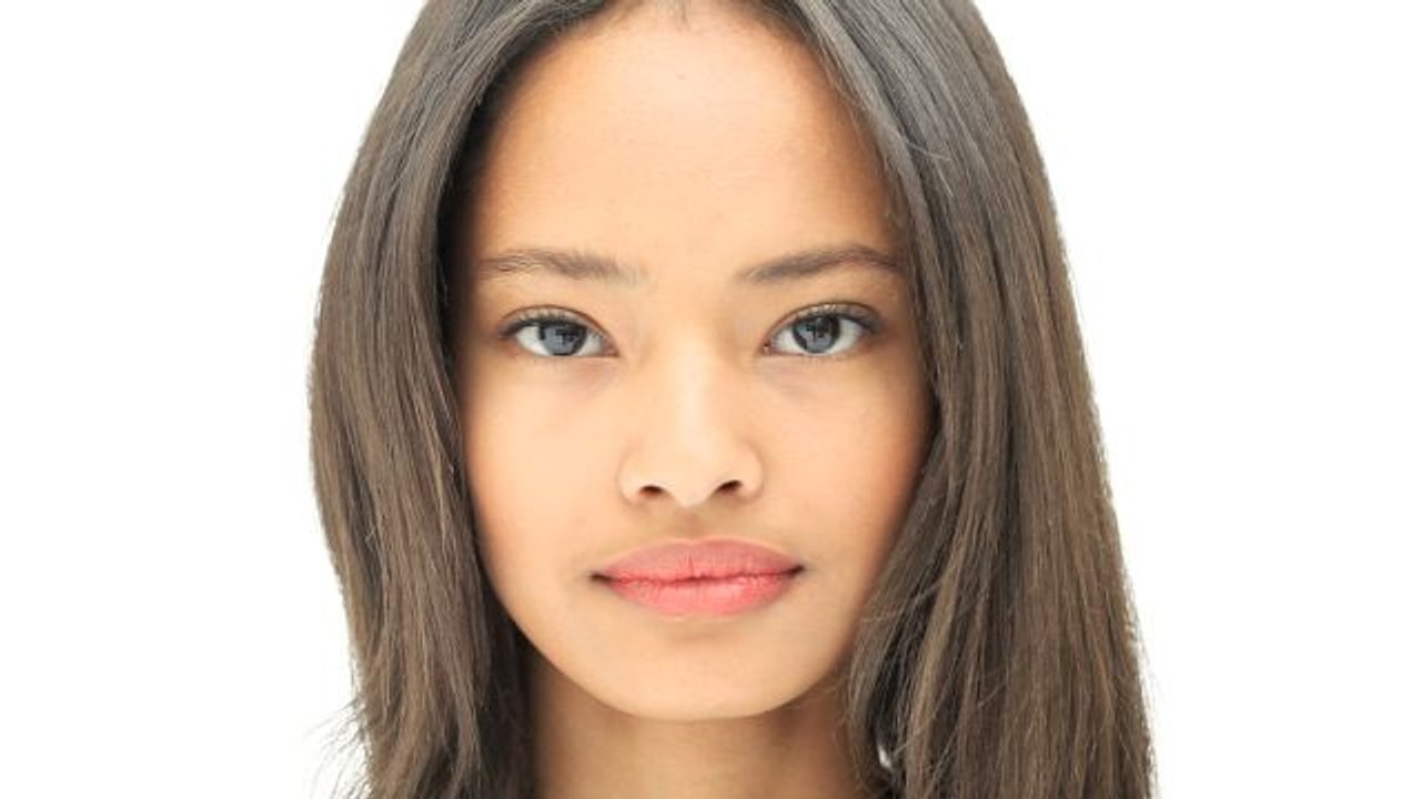Model Wall - Malaika Firth