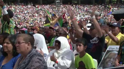 South Africans celebrate Mandela's life in song