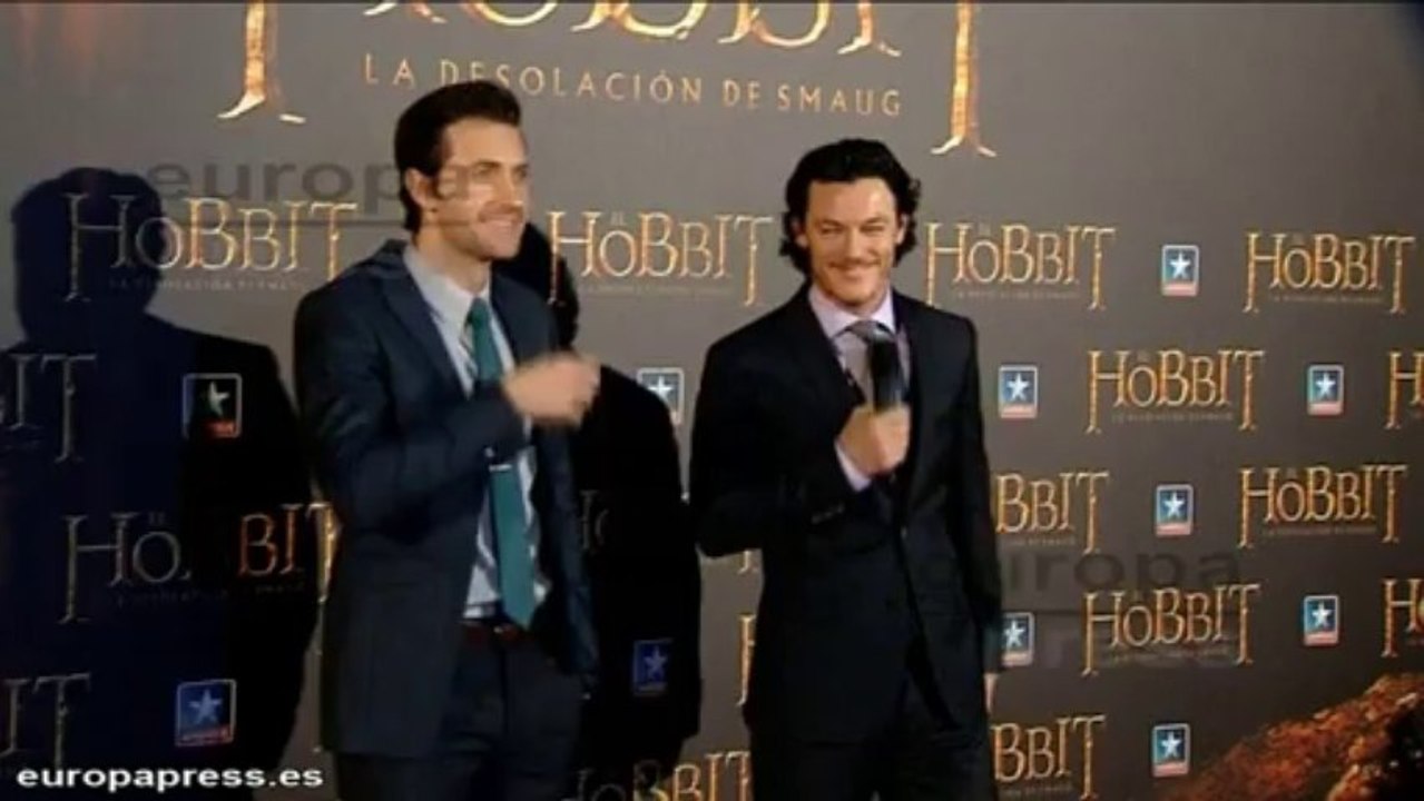 Luke Evans y Richard Armitage en la premiere de...