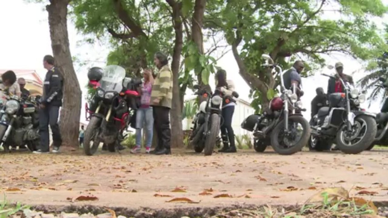 Mit der harley durch die elfenbeinküste