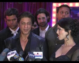 Shah Rukh dates Sunny Leone
