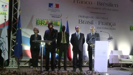 Hollande annonce un assouplissement des visa entre la France et le Brésil