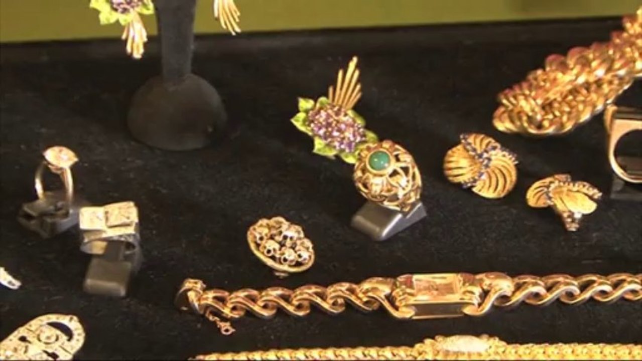 Enchères ACCESSOIRES DE MODE - ARGENTERIE - BIJOUX