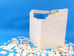 Un Macintosh de 1984 fabriqué en LEGO - rangement iPad!