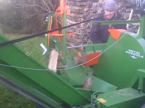 Scie circulaire + tapis + fendeuse