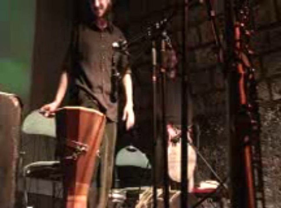 TRIMURTI  AU CABARET SOUKAZ  LES VOUTES LE 7 DEC 2013