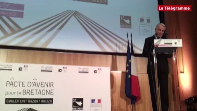 Pacte d'avenir à Rennes. Ayrault : La France n'a pas à craindre des identités régionales