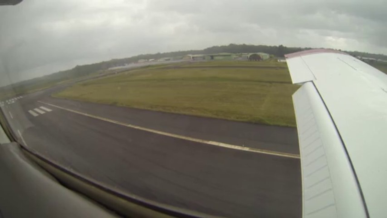 Flying in French Guiana : Landing at Cayenne AirPort
