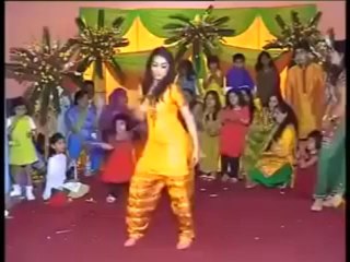 Shame on Pakistani Girls