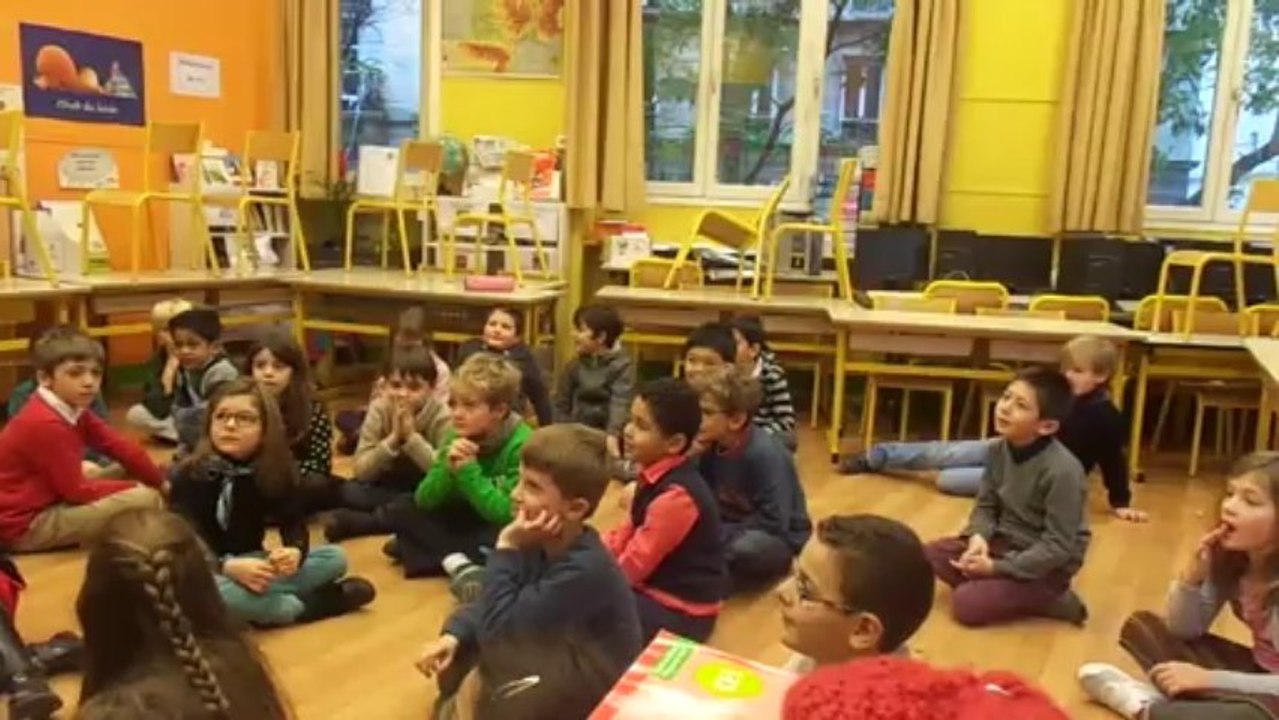 vidéo théâtre 1 avec Jerémy en ce1