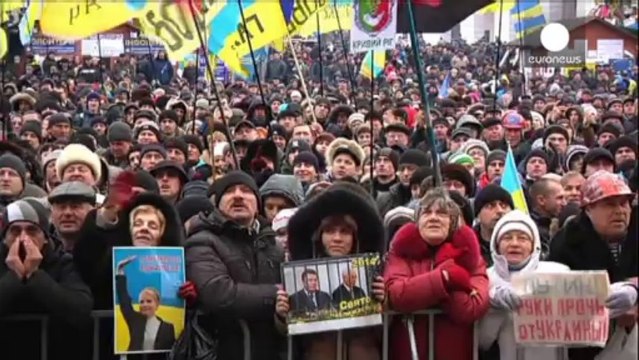 Ucraina: Yanukovich apre al dialogo. Klitschko rifiutate richieste opposizione