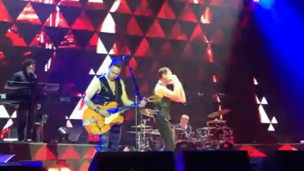 Depeche Mode - Behind the wheel [Live @ Malmö arena 131209]