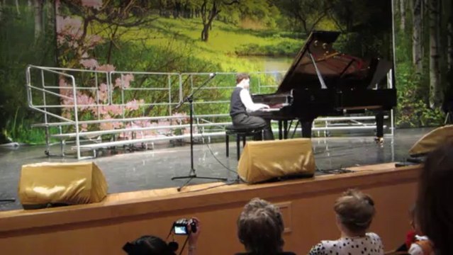 А.Эшпай Токката исп. ученик 6 класса Никита Кадомцев.