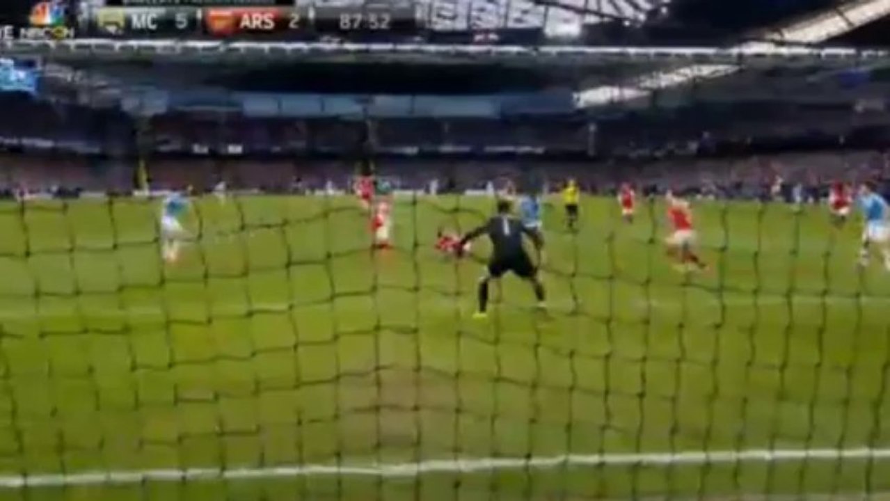 Fernandinho goal 2