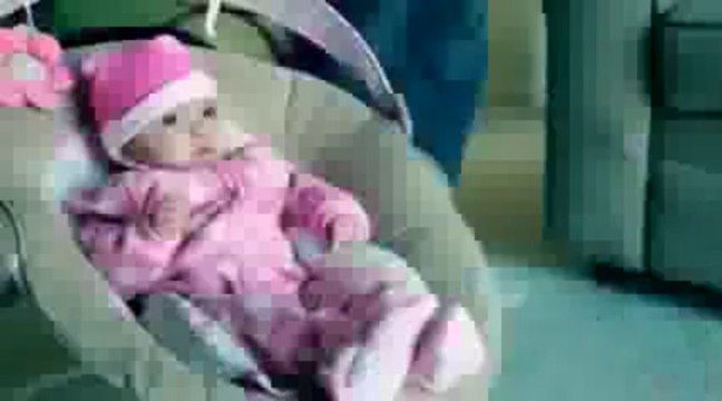 Bébé danse le gangnam style