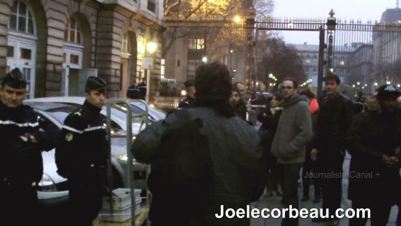 Procès dieudonné - Quenelle journaliste Canal+