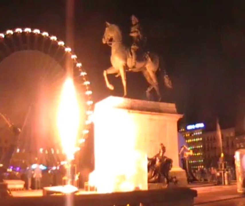 Lyon - Fête des lumières 2013 -Pierrot le Feu