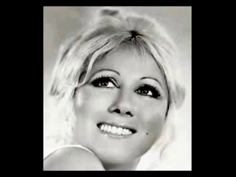 Kapın Her Çalındıkça - Behiye Aksoy