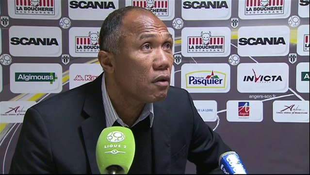 Conférence de presse Angers SCO - RC Lens (1-2) : Stéphane MOULIN (SCO) - Antoine KOMBOUARE (RCL) - 2013/2014