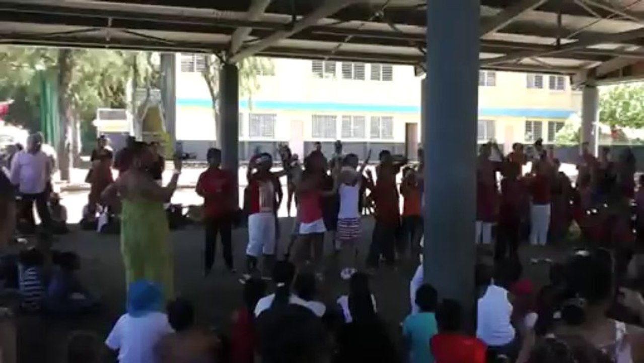 2013.12.13 Noël école (5)