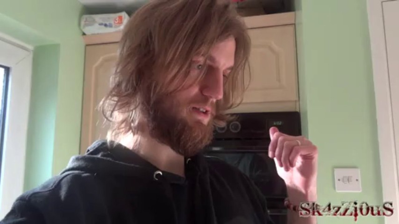 To rise from the grave and save the world - Vlog Day 82 29/10/2011