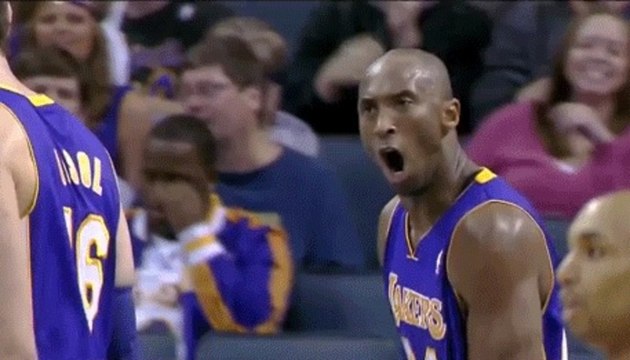 Quand Kobe Bryant secoue Pau Gasol et lui lance un regard de tueur