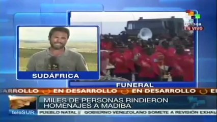 Miles de personas despiden en ceremonia fúnebre a Mandela