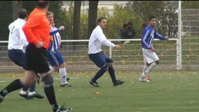 Violence dans le foot: On a vu des mecs qui pointaient des fusils , confie Stéphane - 16/12