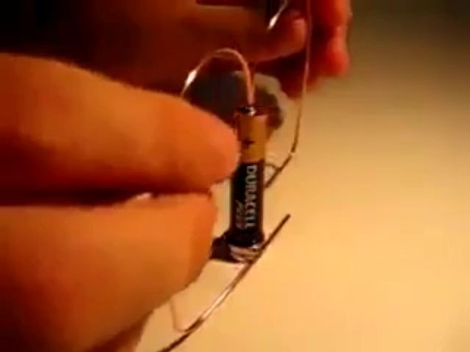 The simplest motor in the world!! - Video Dailymotion