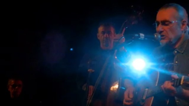 JEFFERSON NOIZET SALLE DU BOIS DE CASTRES CARBONNE (HAUTE-GARONNE) 14 NOVEMBRE 2013 ORGANISE PAR L'ASSO'S ÉPICÉE