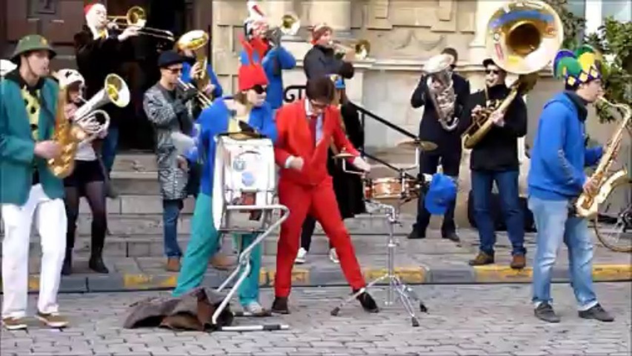 LE MARCHER DE NOEL A REIMS 2013