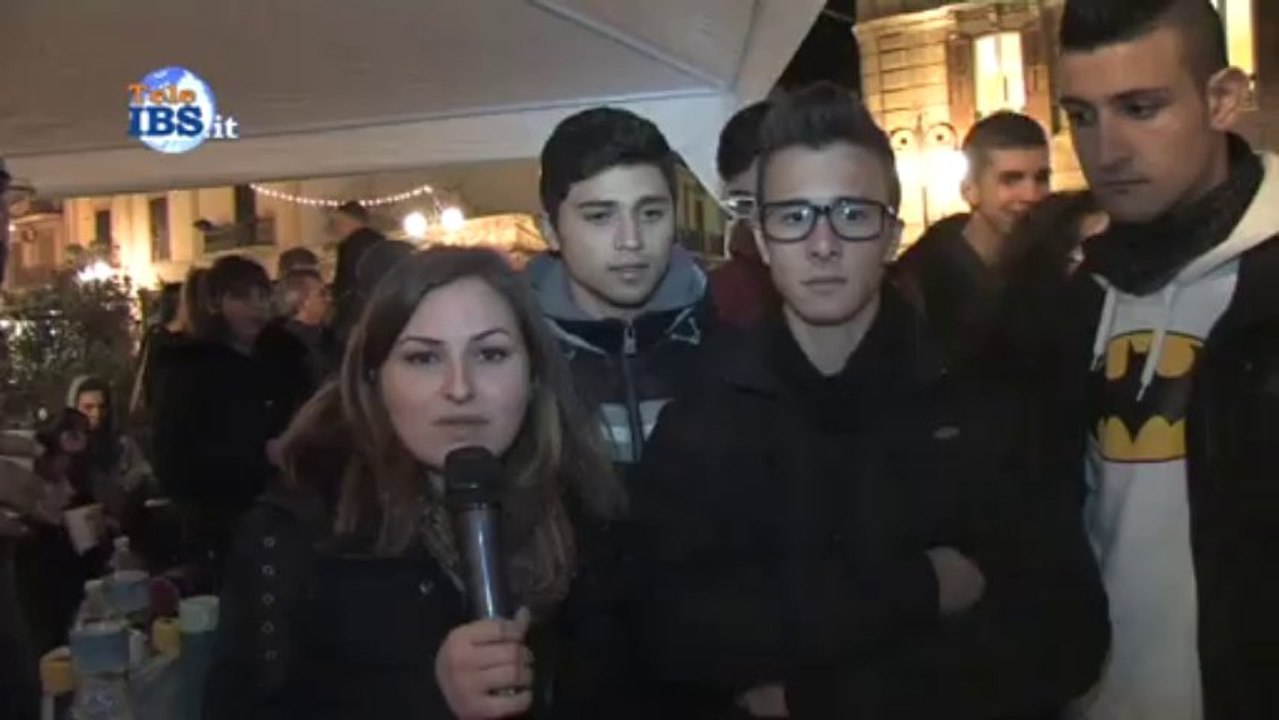 2013-12-11 A Mazara corteo spontaneo e l'invito ai commercianti a unirsi alla lotta