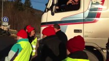 Barrage de la frontière à Vallorbe par les bonnets rouges