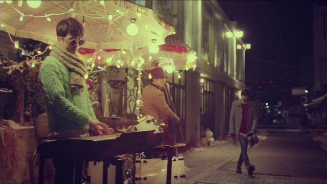 [MV] IU(아이유) _ Friday(금요일에 만나요) (Feat. Jang Yi-jeong(장이정) of HISTORY(히스토리))