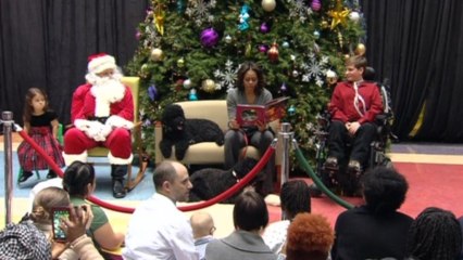 Michelle Obama reads "'Twas the Night Before Christmas"