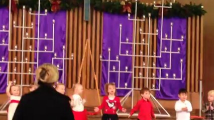 Elena Spectacle Noel 2013 (1)