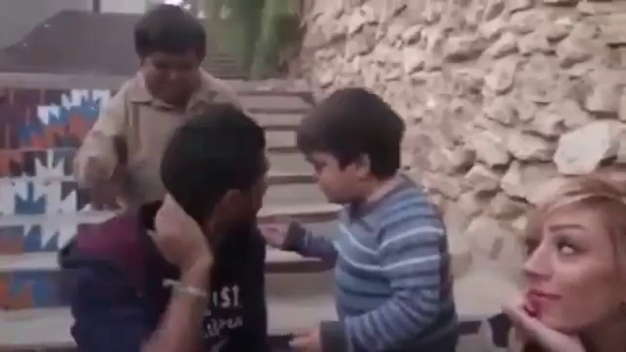 ولد صغير تحفة