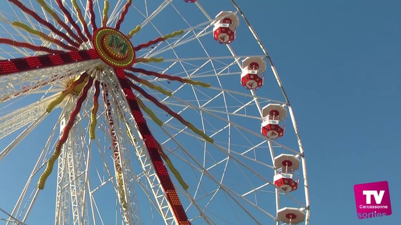 "J'ai testé pour vous : la grande roue !", dans le cadre de la magie de Noël à Carcassonne.