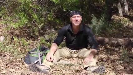 Tips - Take a knee - Featurette Tips - Take a knee (Anglais)