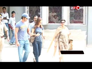 What could be the reason between Hrithik Roshan - Suzanne Roshan split Twitter response #PB