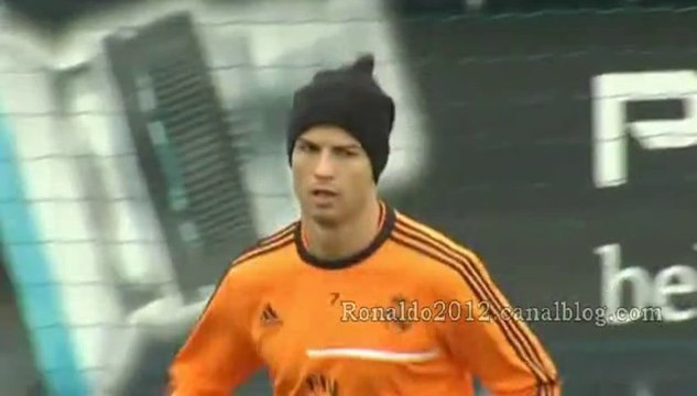 Cristiano Ronaldo trains alone