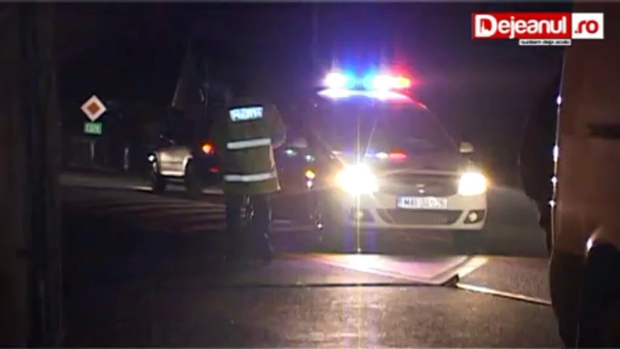 femeie lovita masina fundatura