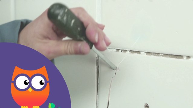 Comment enlever un carreau de carrelage (Ooreka.fr)