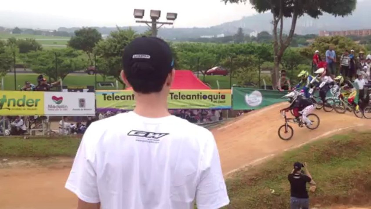 Elite Damas Final Dia 1 Campeonato Internacional de las Luces 2013  Mariana Pajon, Dome Azuero, Magalie Pottier, Manuela Mazo, Andrea Escobar