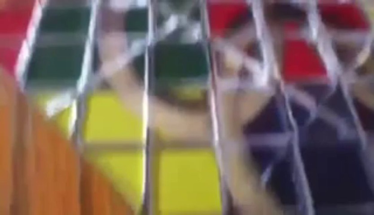 Rubiks magic solve in aout 2 seconds