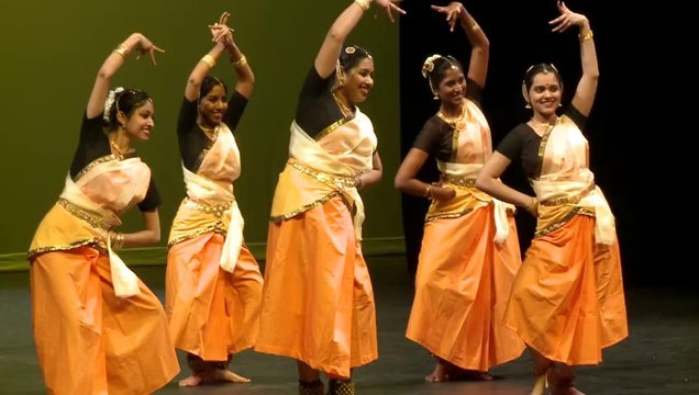 JHUSHAKTI - Nachle Express South Asian dance competition. US universities compete in South Asian bollywood dancing.