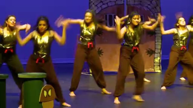 Taal - Nachle Express South Asian dance competition. US universities compete in South Asian bollywood dancing