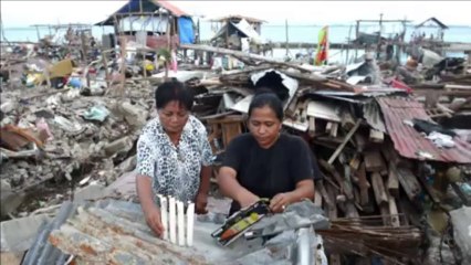 Fin de période de deuil après le Typhon Haiyan aux Philippines