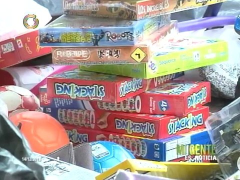 Santa en las calles regala sonrisas en estas navidades