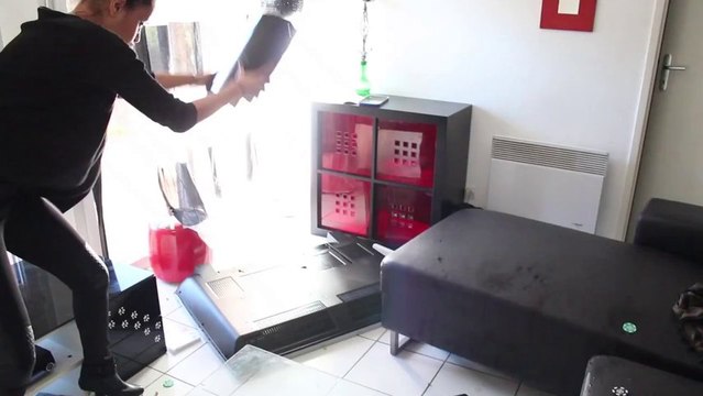 Il m'a trompé : elle se venge et détruit l'appartement